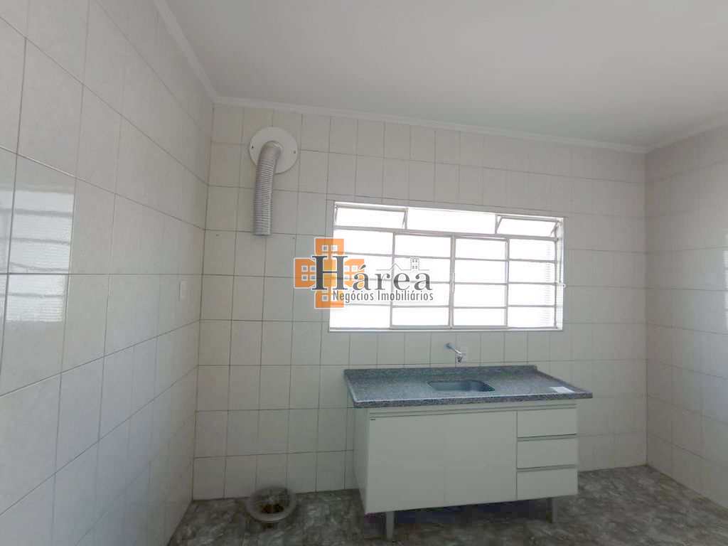 Casa à venda com 3 quartos, 215m² - Foto 14