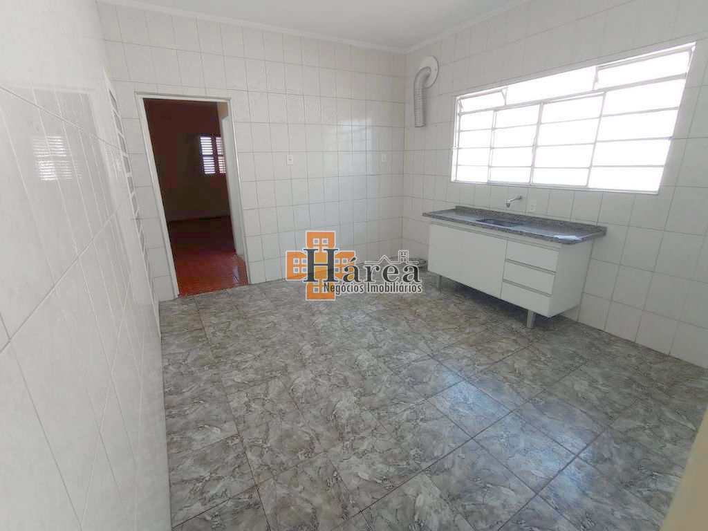 Casa à venda com 3 quartos, 215m² - Foto 13