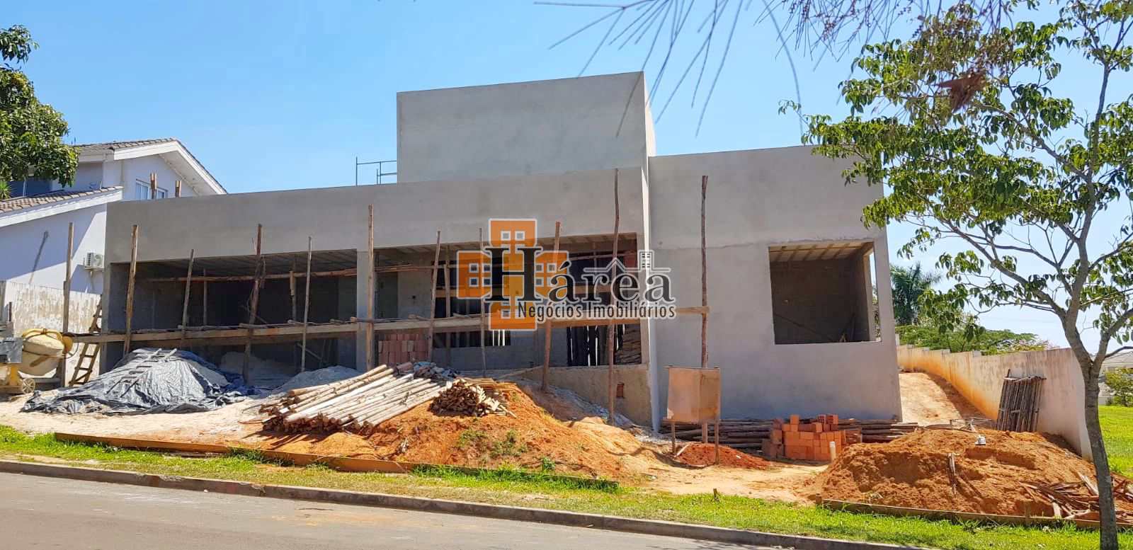 Casa de Condomínio à venda com 4 quartos, 400m² - Foto 2