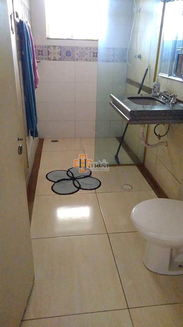 Sobrado à venda com 3 quartos, 200m² - Foto 8