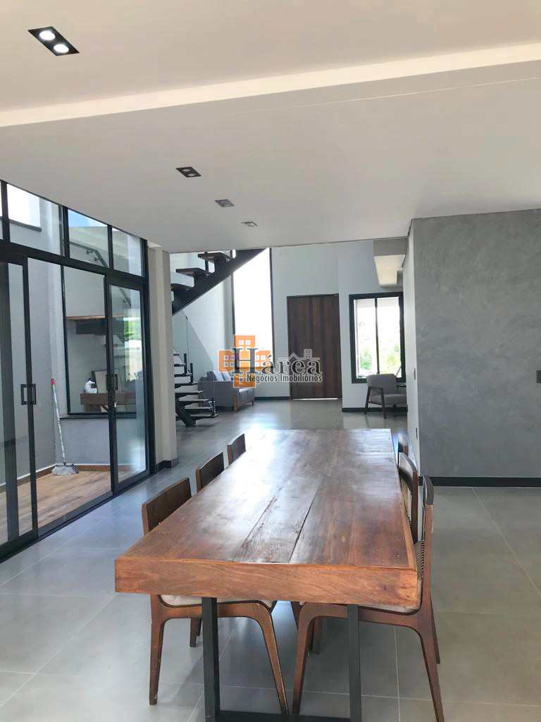 Sobrado à venda com 4 quartos, 300m² - Foto 7