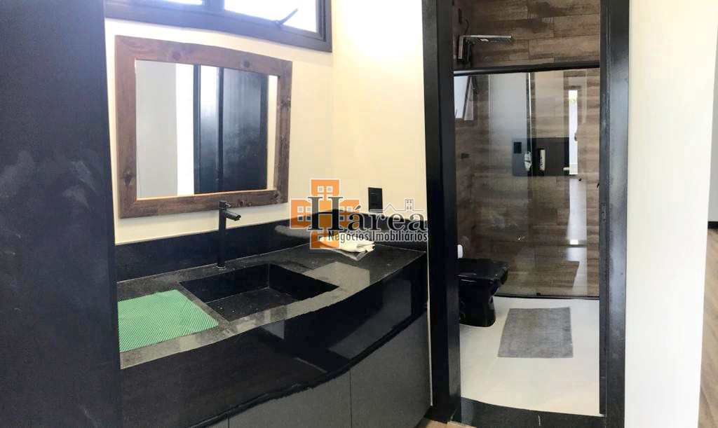 Sobrado à venda com 4 quartos, 300m² - Foto 18