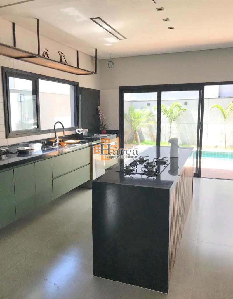 Sobrado à venda com 4 quartos, 300m² - Foto 9