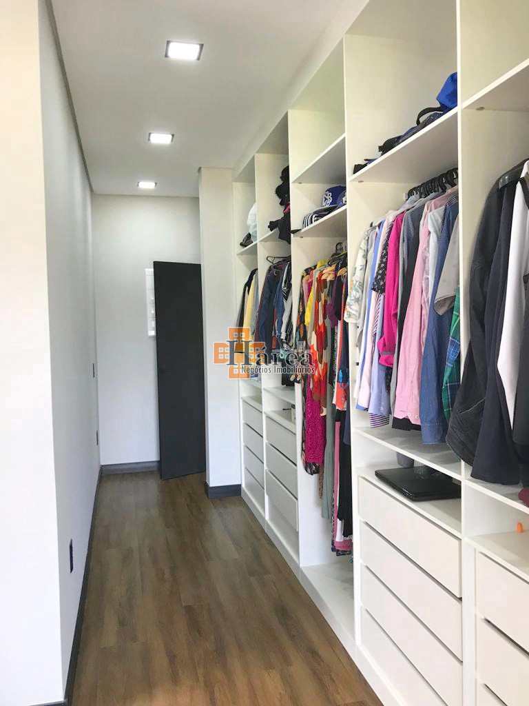 Sobrado à venda com 4 quartos, 300m² - Foto 14