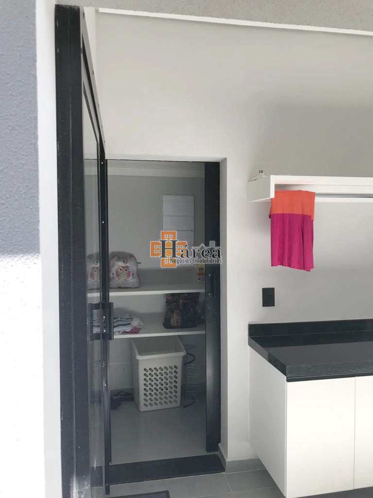 Sobrado à venda com 4 quartos, 300m² - Foto 30