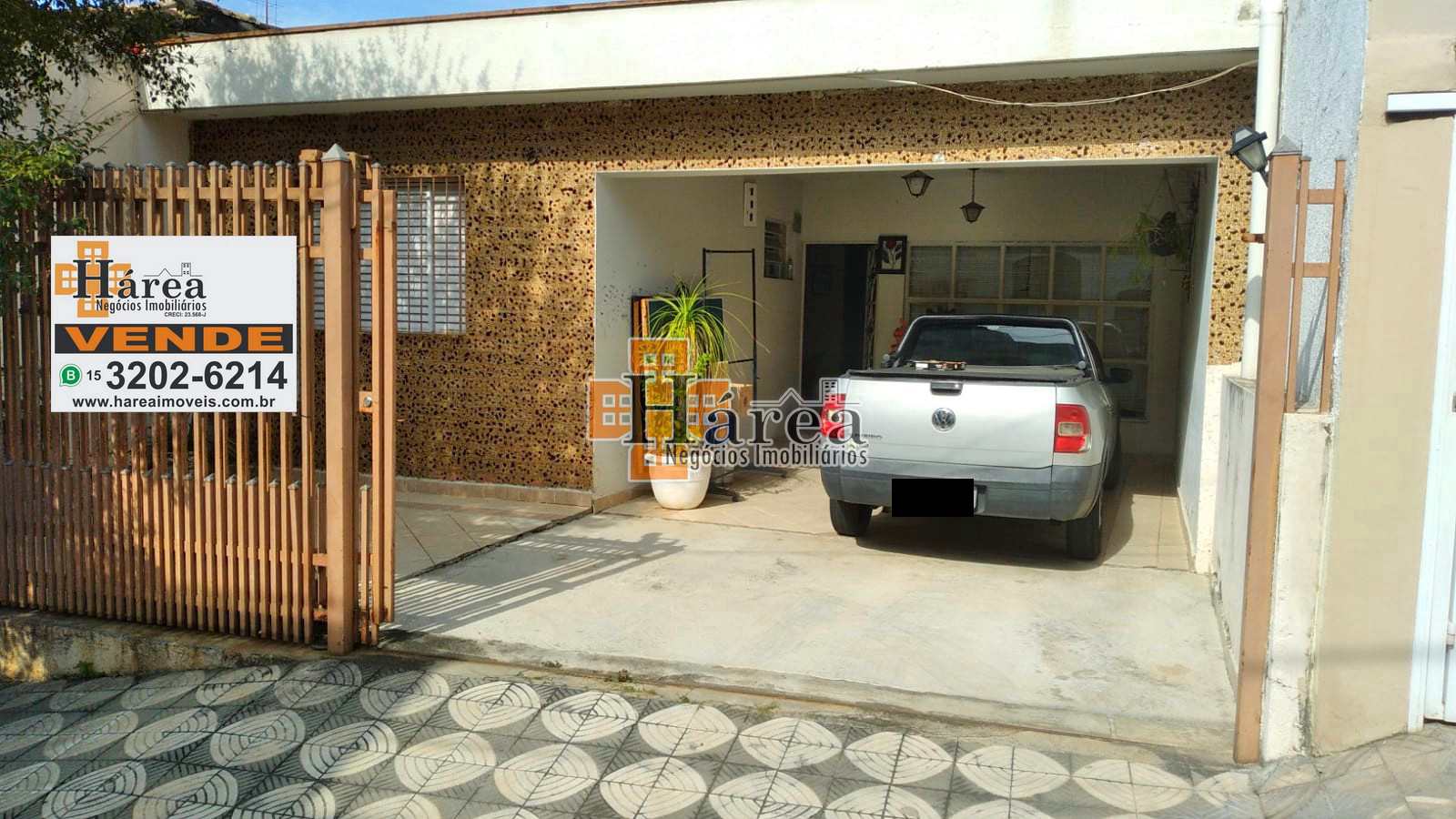 Casa à venda com 3 quartos, 98m² - Foto 1