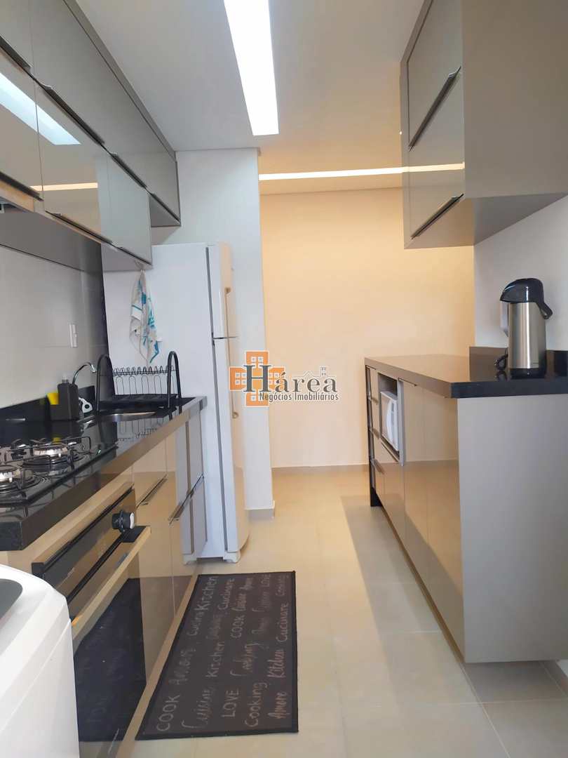 Apartamento à venda com 2 quartos, 61m² - Foto 5