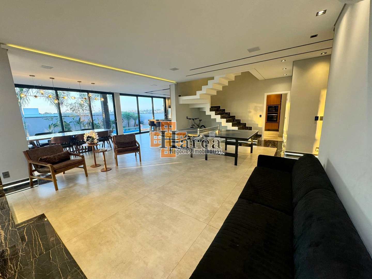 Sobrado à venda e aluguel com 3 quartos, 250m² - Foto 3