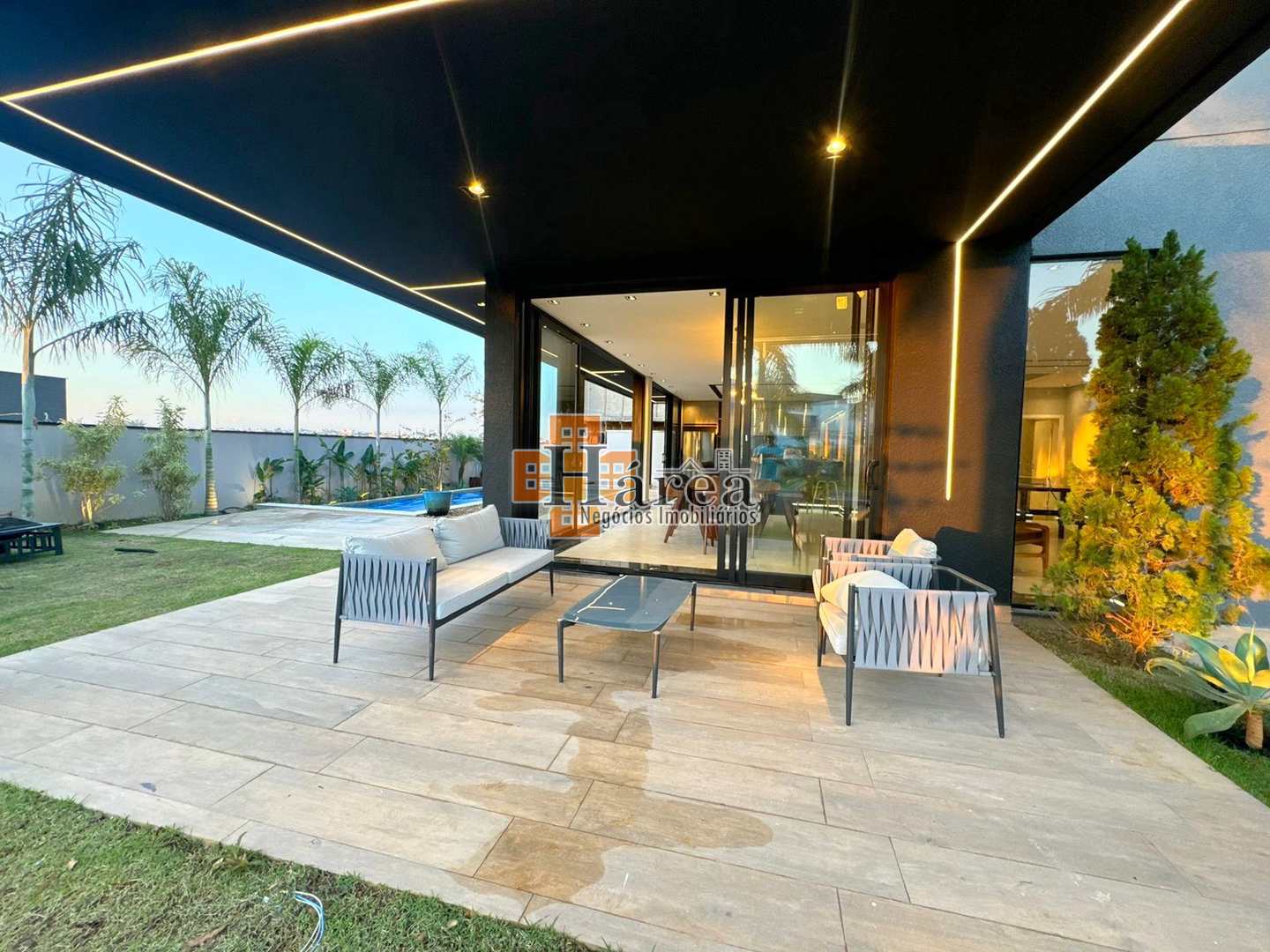 Sobrado à venda e aluguel com 3 quartos, 250m² - Foto 26