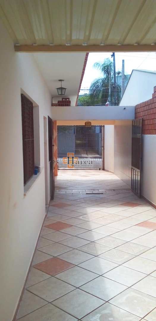 Casa à venda e aluguel com 5 quartos, 200m² - Foto 22