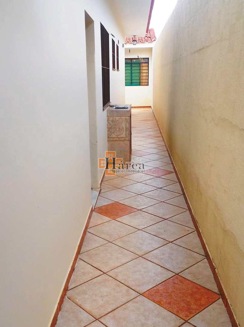 Casa à venda e aluguel com 5 quartos, 200m² - Foto 25