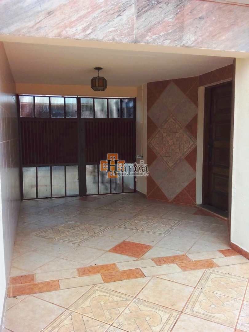 Casa à venda e aluguel com 5 quartos, 200m² - Foto 9