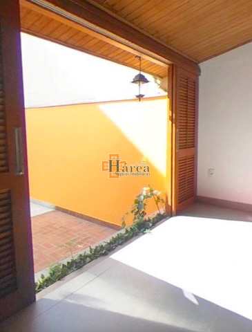 Casa à venda com 2 quartos, 175m² - Foto 9