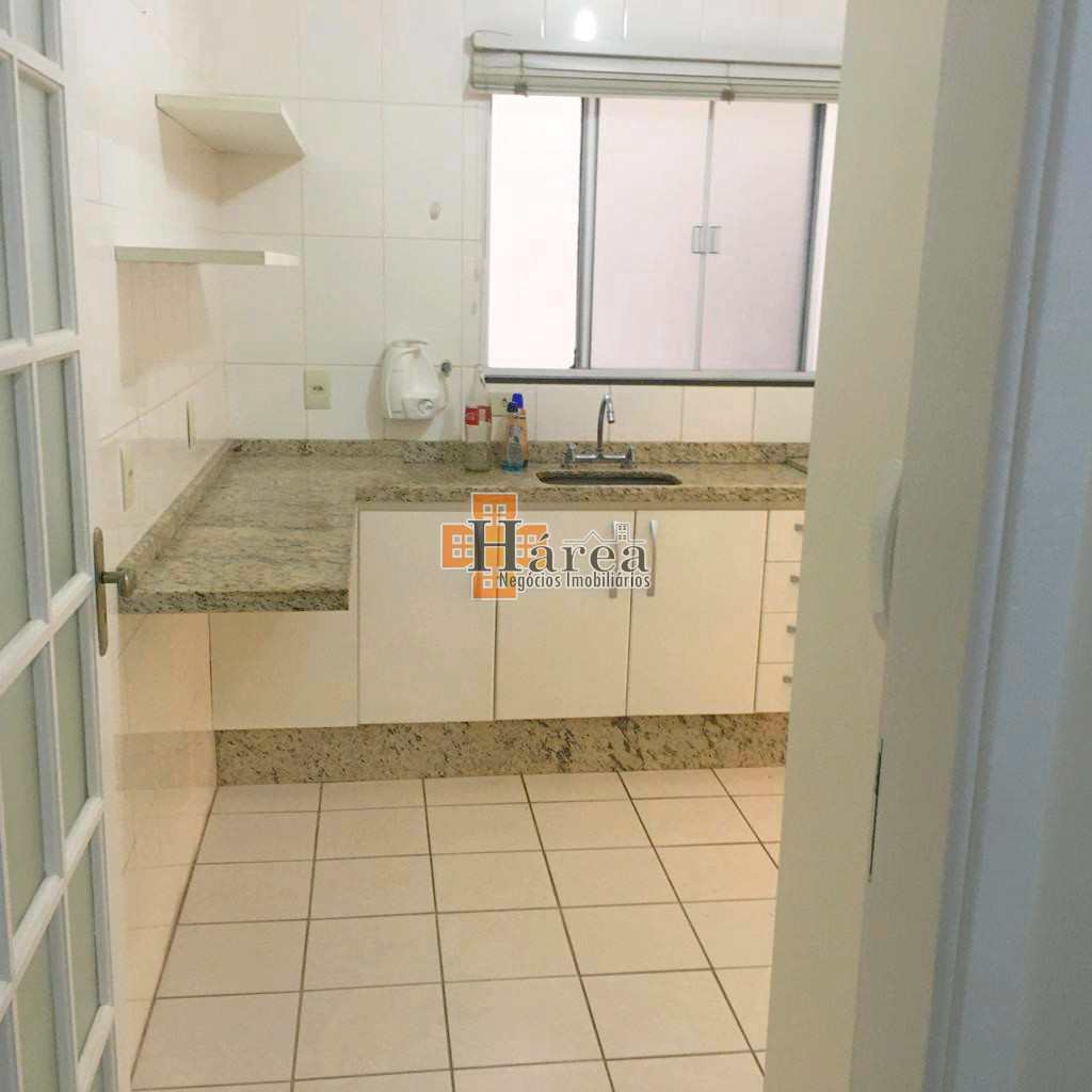 Apartamento à venda com 2 quartos, 79m² - Foto 11