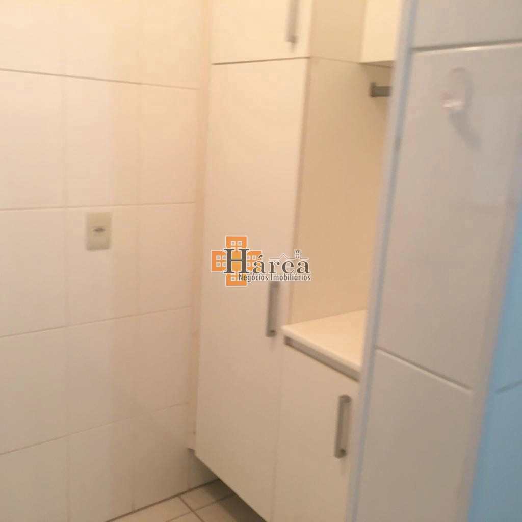 Apartamento à venda com 2 quartos, 79m² - Foto 13