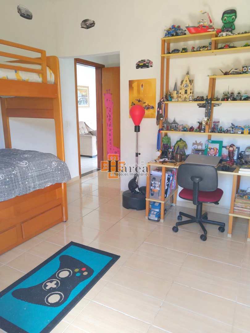 Casa de Condomínio à venda com 3 quartos, 230m² - Foto 25