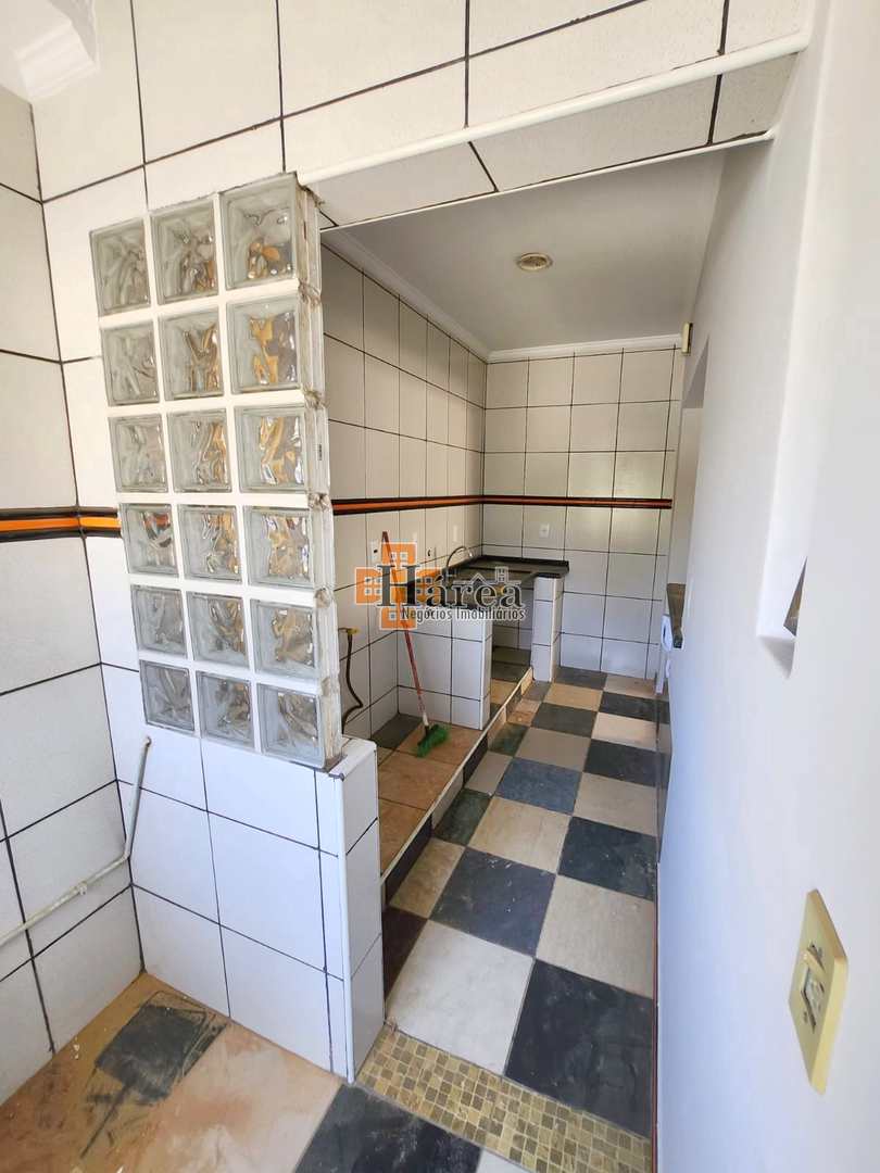 Apartamento à venda com 2 quartos, 64m² - Foto 22