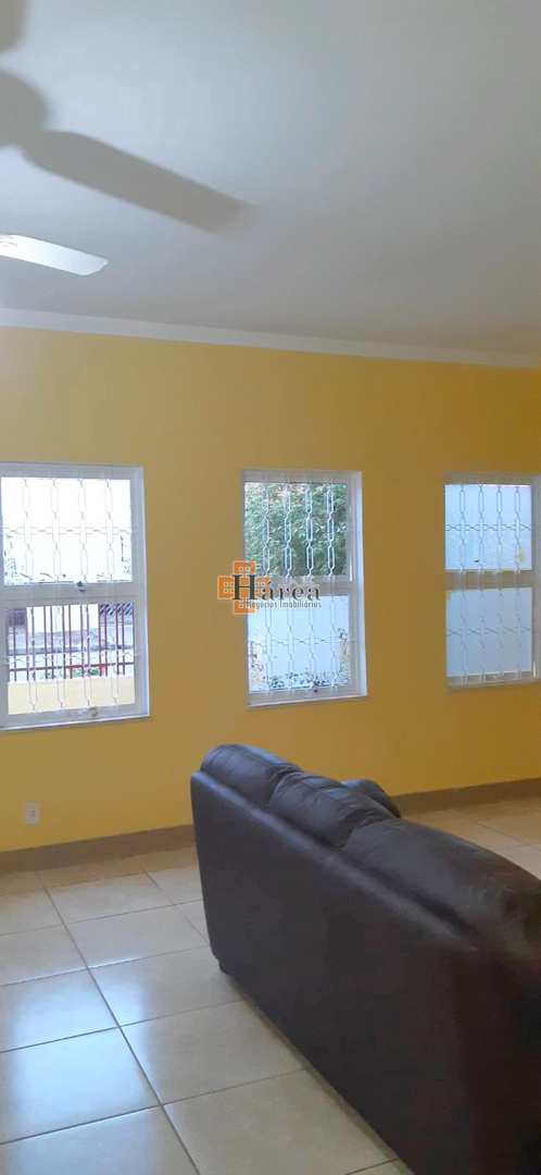 Casa à venda com 3 quartos, 151m² - Foto 4