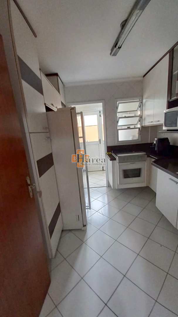 Apartamento à venda com 3 quartos, 105m² - Foto 7