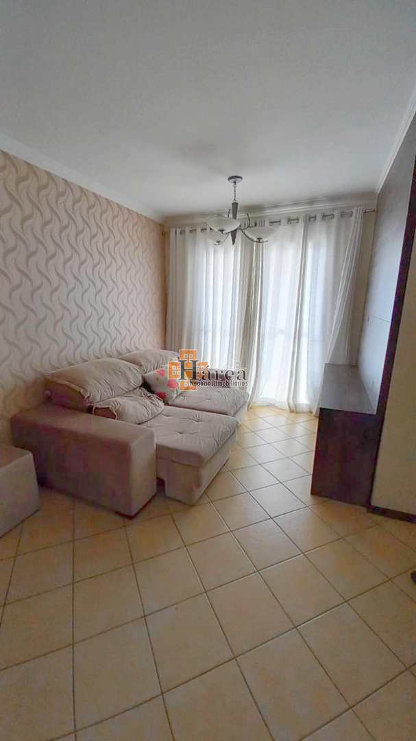 Apartamento à venda com 3 quartos, 105m² - Foto 2