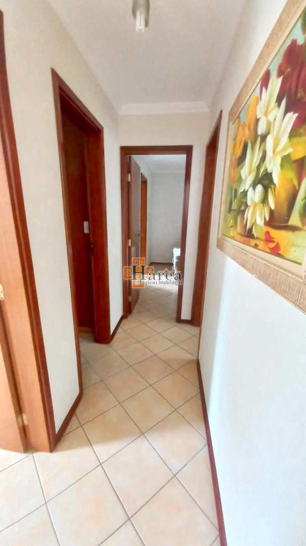 Apartamento à venda com 3 quartos, 105m² - Foto 11