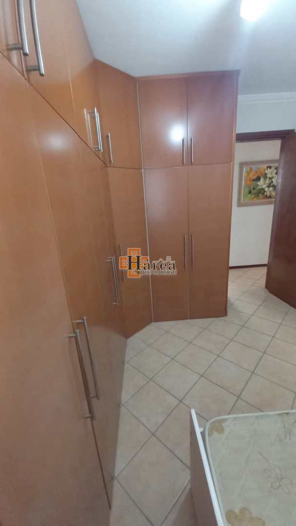 Apartamento à venda com 3 quartos, 105m² - Foto 13