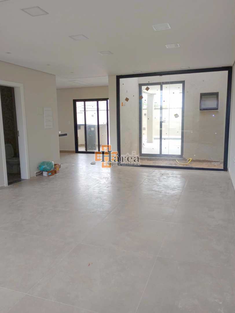 Sobrado à venda com 3 quartos, 245m² - Foto 4