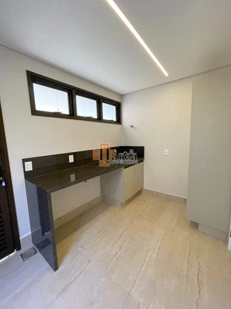 Sobrado à venda com 4 quartos, 338m² - Foto 12