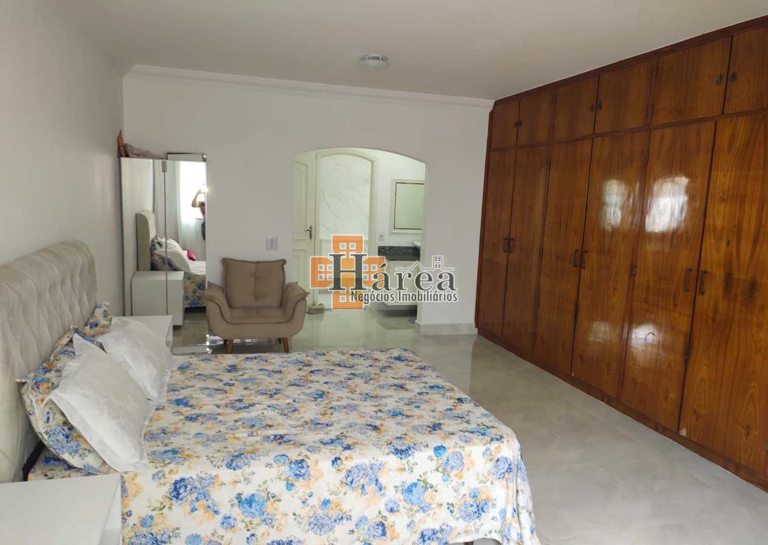 Casa à venda e aluguel com 3 quartos, 360m² - Foto 19