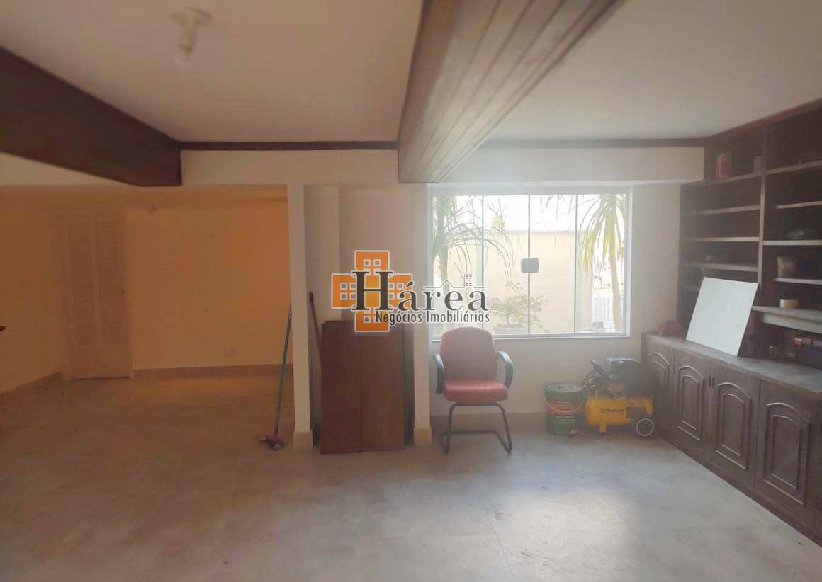 Casa à venda e aluguel com 3 quartos, 360m² - Foto 42