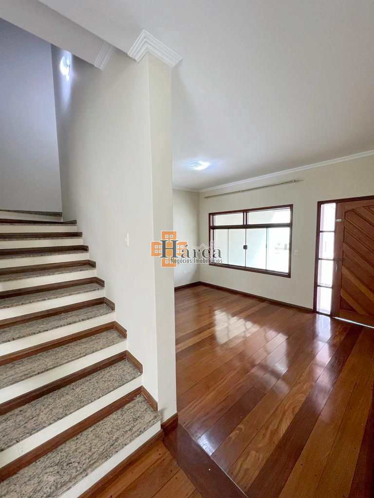 Sobrado à venda com 3 quartos, 242m² - Foto 2