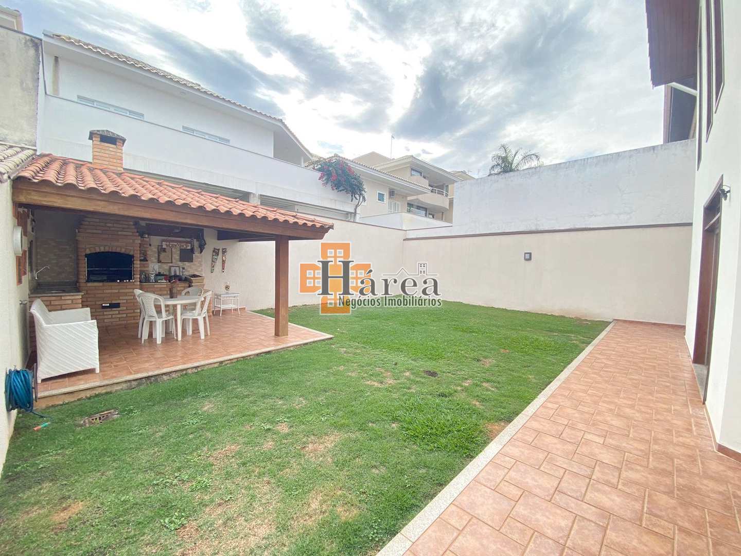 Sobrado à venda com 4 quartos, 342m² - Foto 18