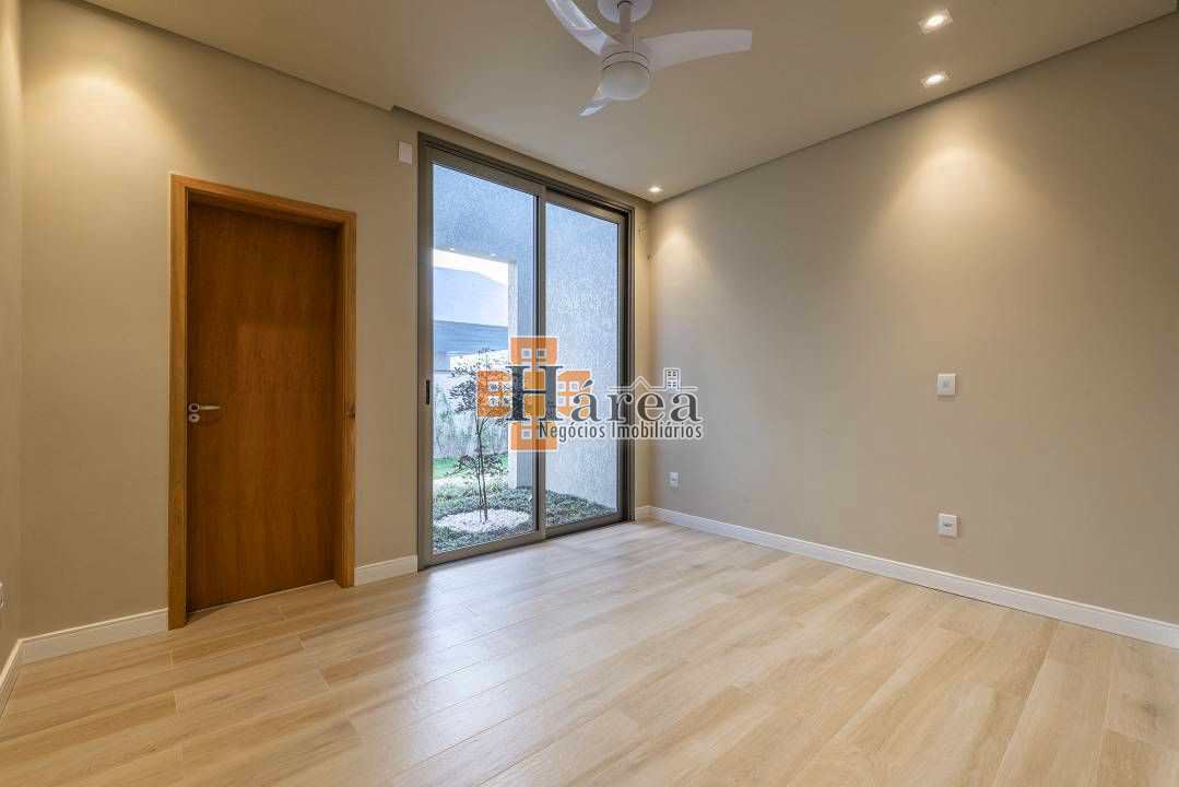 Casa de Condomínio à venda e aluguel com 3 quartos, 233m² - Foto 10