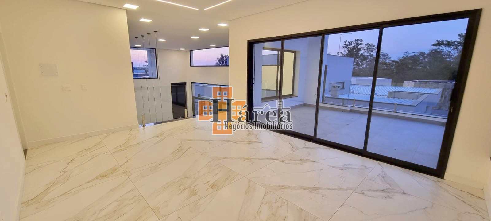 Sobrado à venda com 3 quartos, 326m² - Foto 8