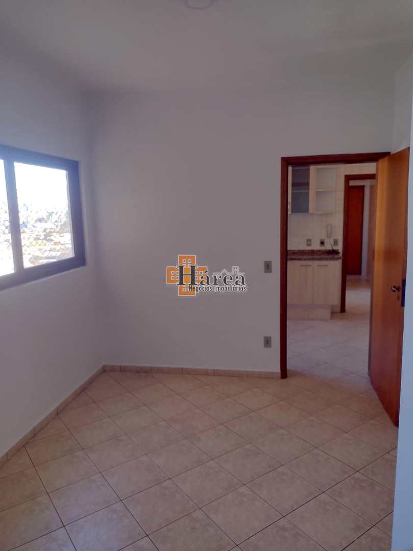 Apartamento à venda com 3 quartos, 231m² - Foto 18