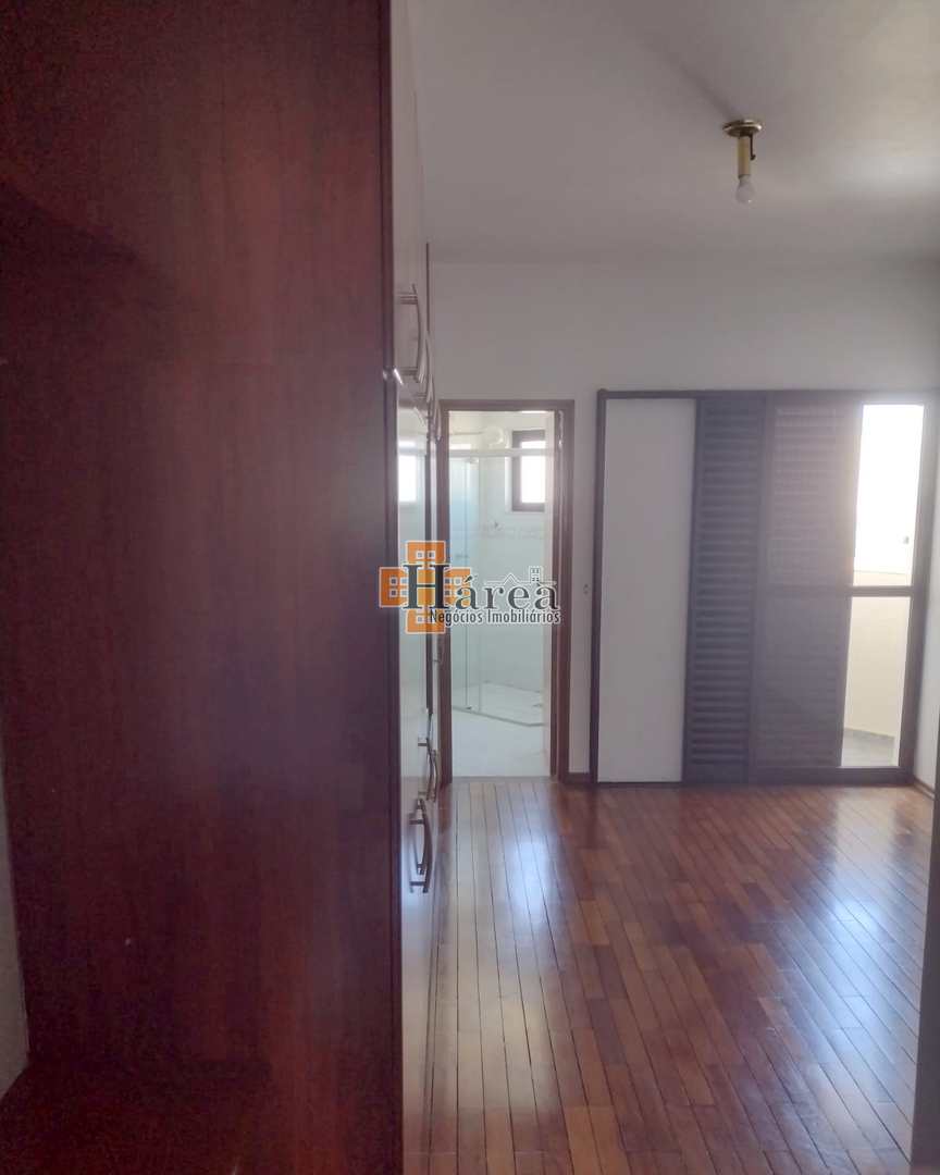 Apartamento à venda com 3 quartos, 231m² - Foto 22