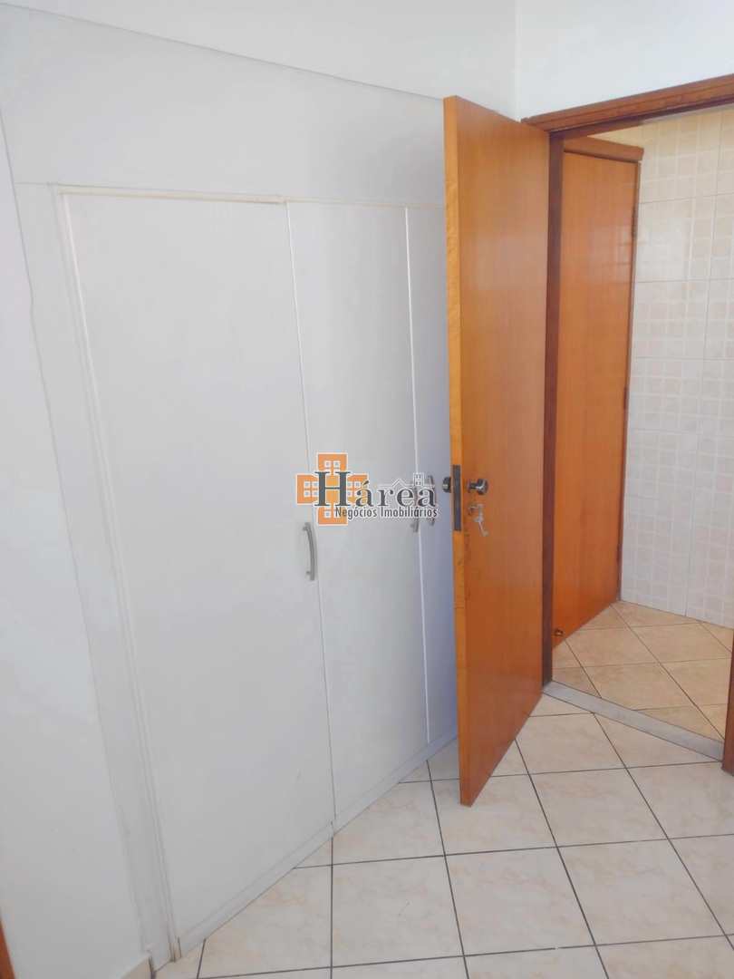 Apartamento à venda com 3 quartos, 231m² - Foto 17