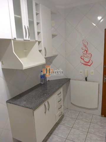 Apartamento à venda com 2 quartos, 72m² - Foto 9