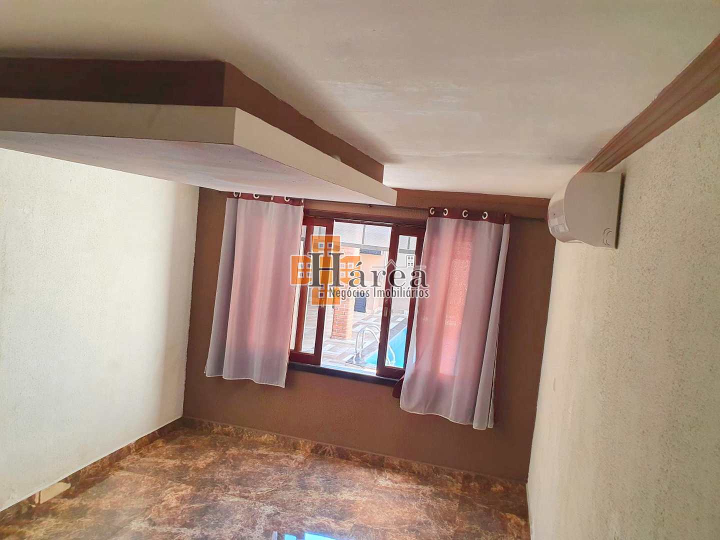 Casa à venda com 3 quartos, 217m² - Foto 13