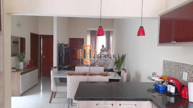 Casa de Condomínio à venda com 3 quartos, 109m² - Foto 1