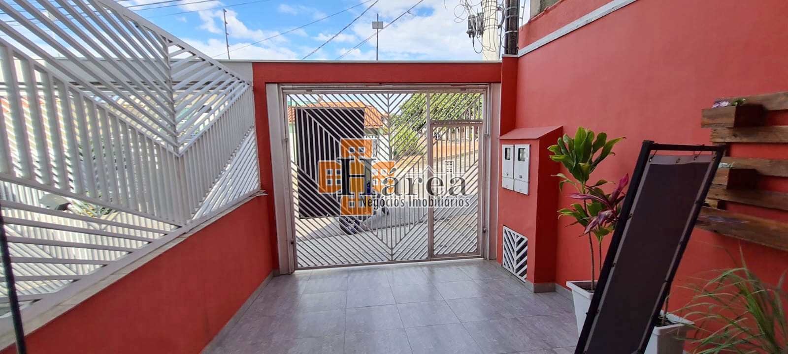 Sobrado à venda com 3 quartos, 280m² - Foto 1