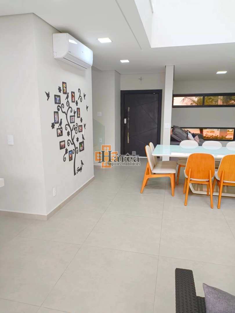 Sobrado à venda com 3 quartos, 211m² - Foto 7