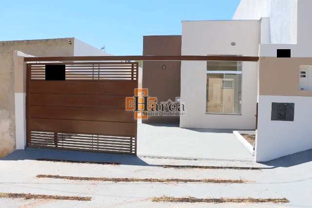 Casa à venda com 2 quartos, 82m² - Foto 1