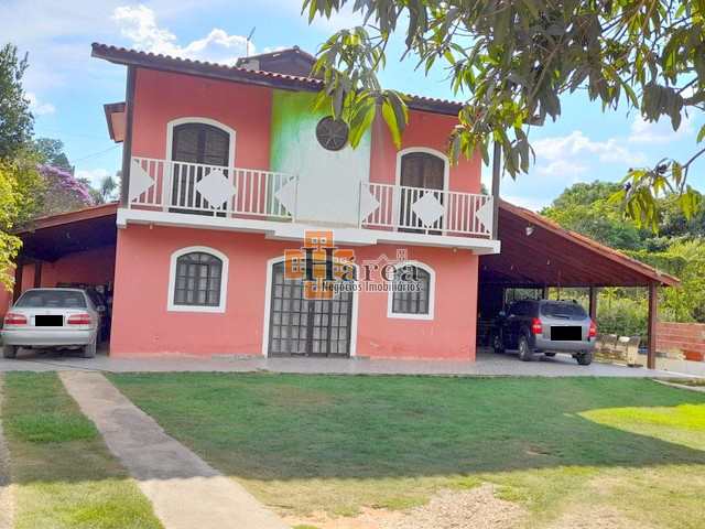 Fazenda à venda com 4 quartos, 219m² - Foto 1