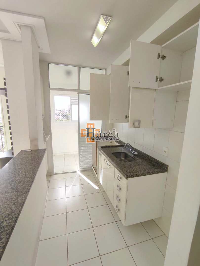 Apartamento à venda com 2 quartos, 62m² - Foto 4