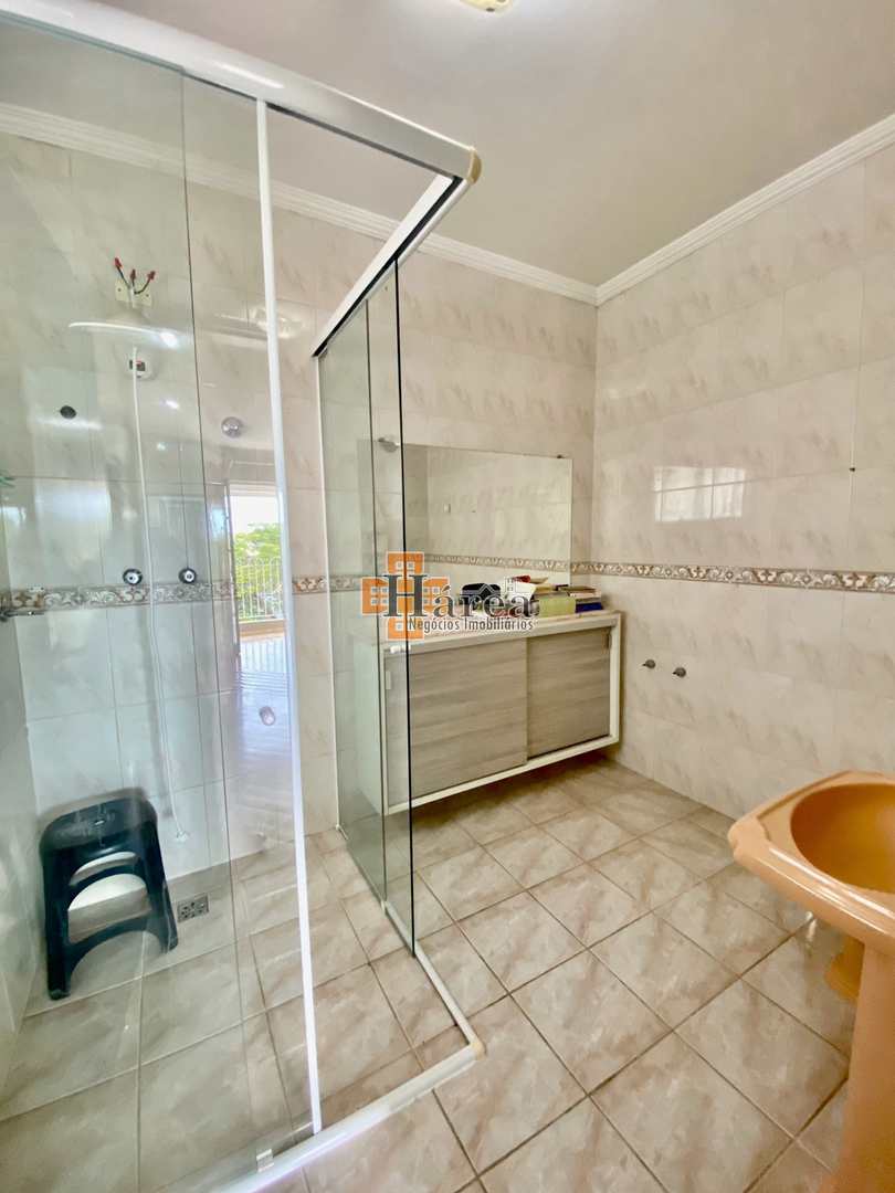 Sobrado à venda com 3 quartos, 304m² - Foto 9