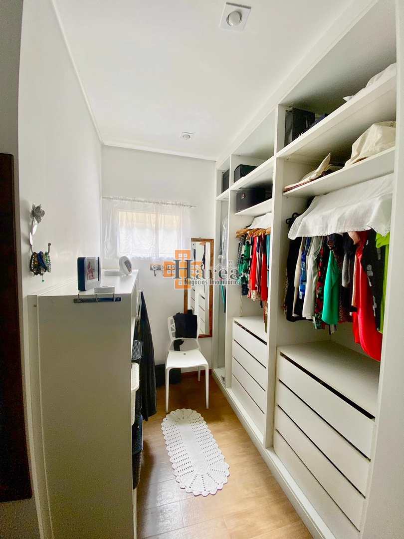 Sobrado à venda com 4 quartos, 306m² - Foto 15