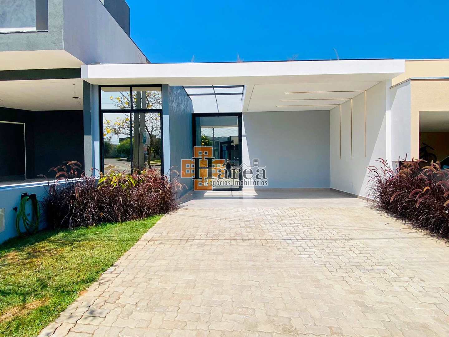 Casa de Condomínio à venda com 3 quartos, 145m² - Foto 1