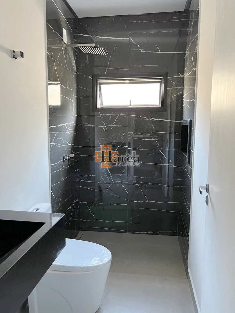 Sobrado à venda com 3 quartos, 300m² - Foto 18