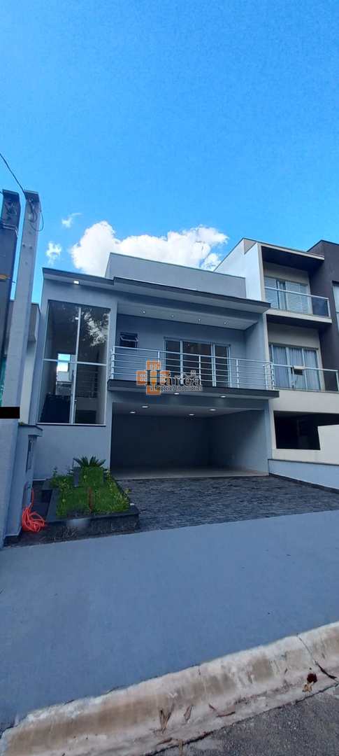 Casa de Condomínio à venda com 3 quartos, 172m² - Foto 3